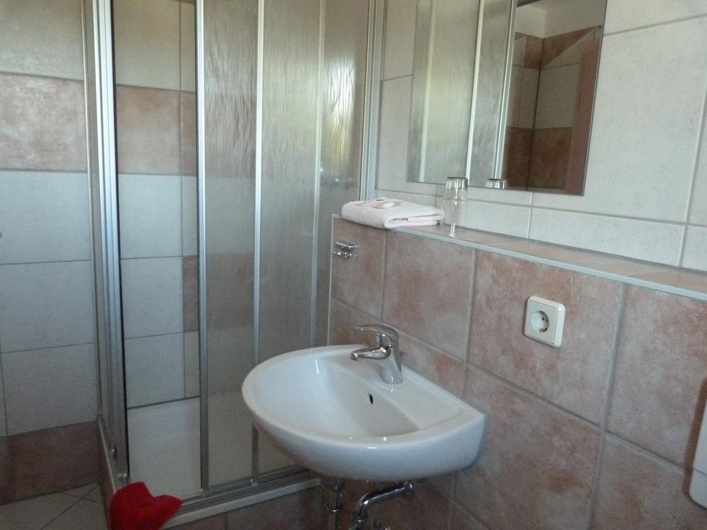 Waldhaus Colditz Garni Bilik gambar