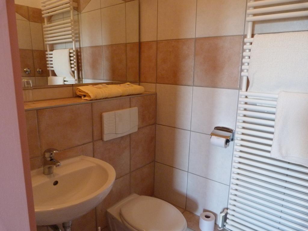 Waldhaus Colditz Garni Bilik gambar